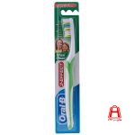 Oral B Maxi clean 3effect Medium Toothbrush