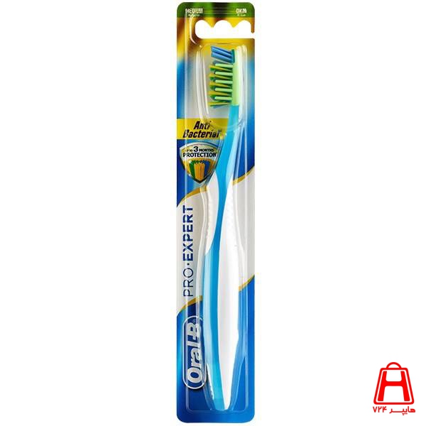 Oral b expert 40 Anti bacterial toothbrush