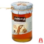 Special honey next to 250 grams of jewelry